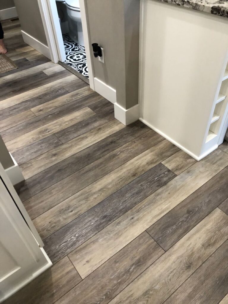 Wood strip flooring pattern straight planks